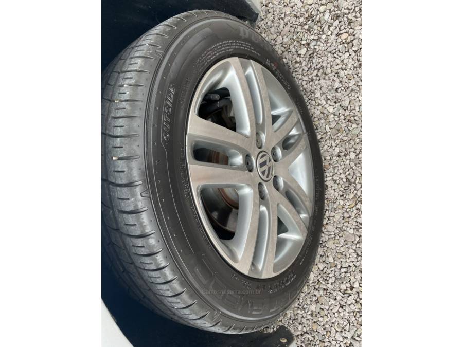 VOLKSWAGEN - JETTA - 2016/2016 - Prata - R$ 75.900,00