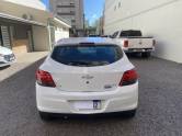 CHEVROLET - ONIX - 2013/2014 - Branca - R$ 51.900,00