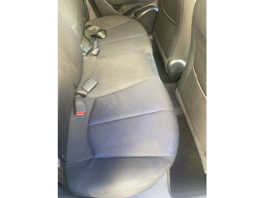 HYUNDAI - HB20 - 2013/2013 - Prata - R$ 44.900,00
