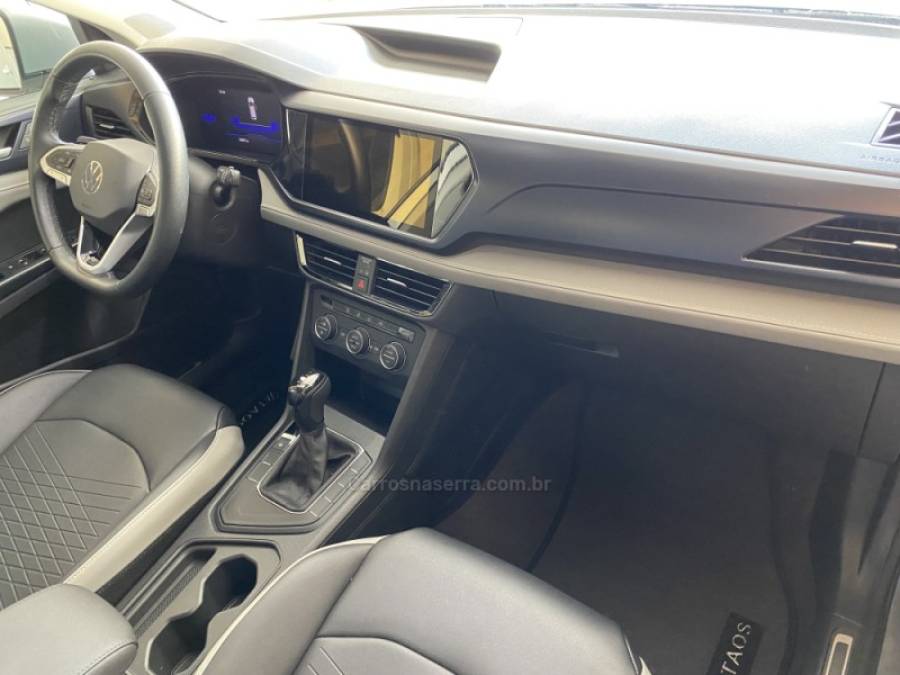 VOLKSWAGEN - TAOS - 2022/2022 - Prata - R$ 129.900,00