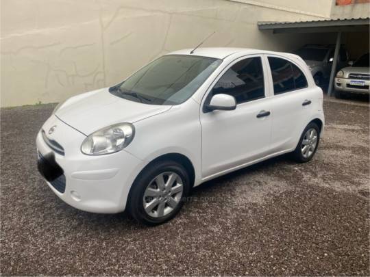 NISSAN - MARCH - 2012/2013 - Branca - R$ 36.900,00