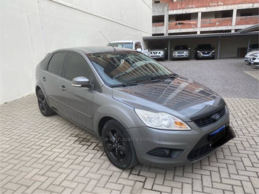 FORD - FOCUS - 2011/2011 - Cinza - Sob Consulta