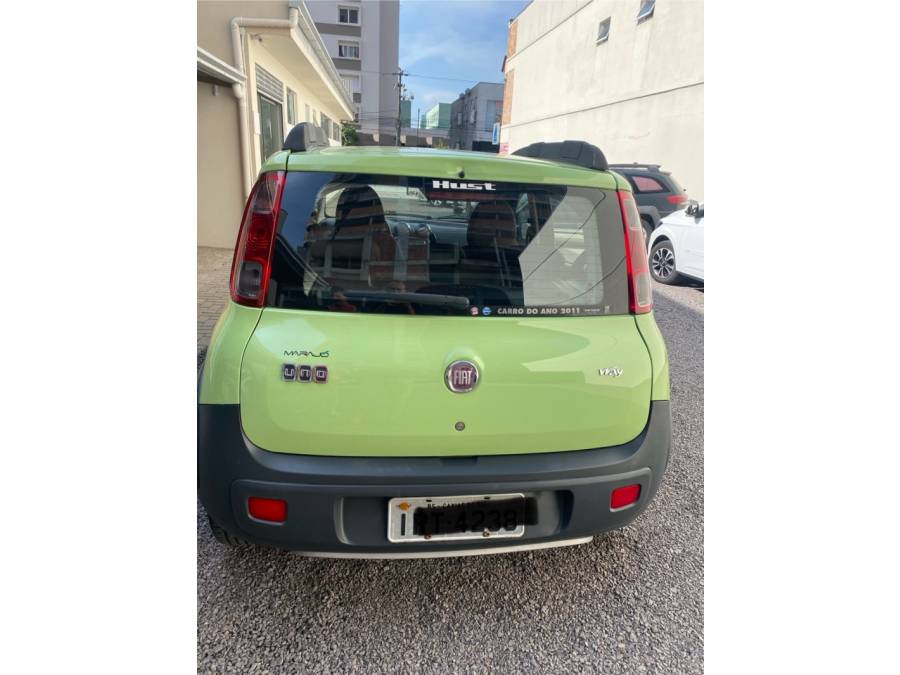 FIAT - UNO - 2011/2012 - Verde - R$ 32.900,00