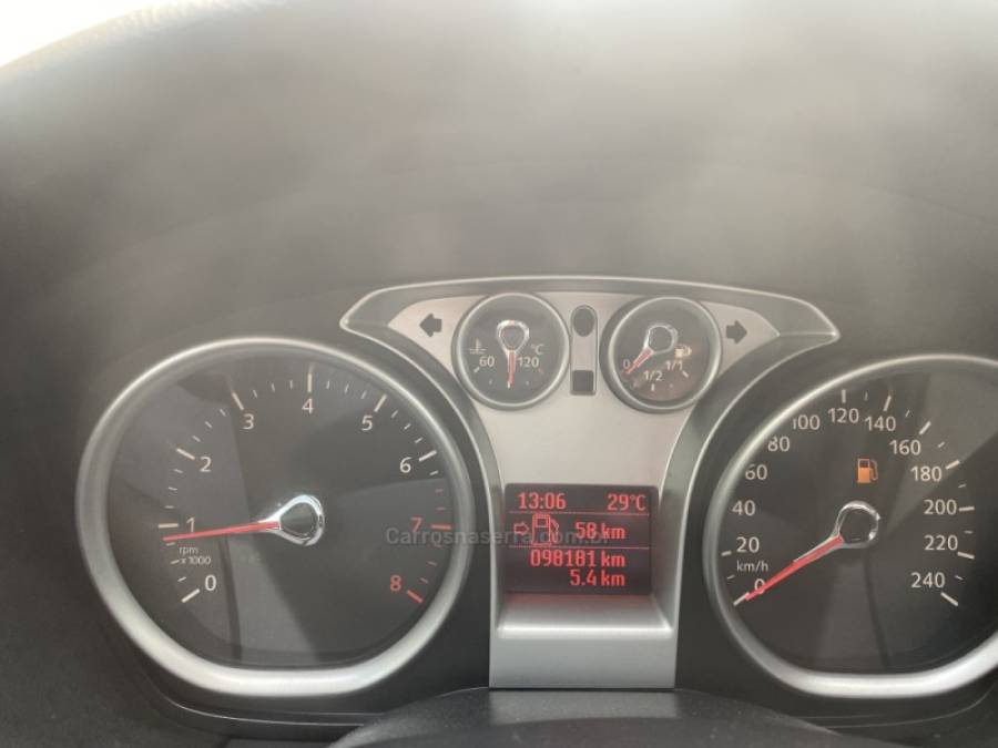 FORD - FOCUS - 2012/2012 - Cinza - R$ 42.900,00