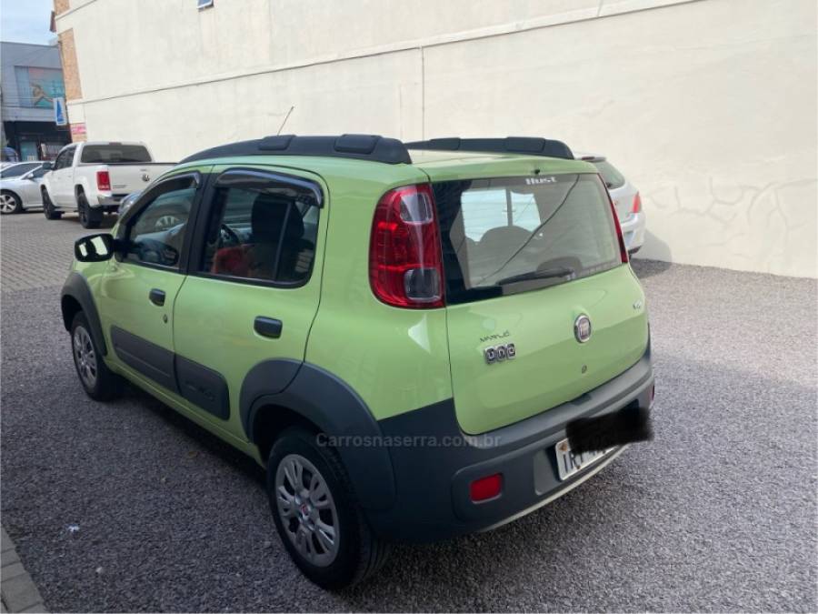 FIAT - UNO - 2011/2012 - Verde - R$ 32.900,00