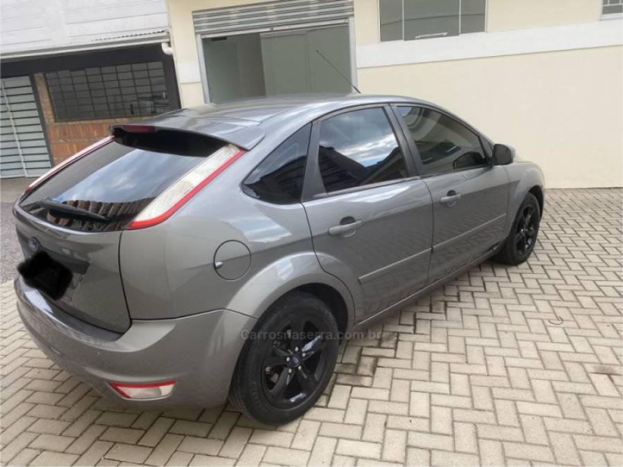 FORD - FOCUS - 2011/2011 - Cinza - Sob Consulta
