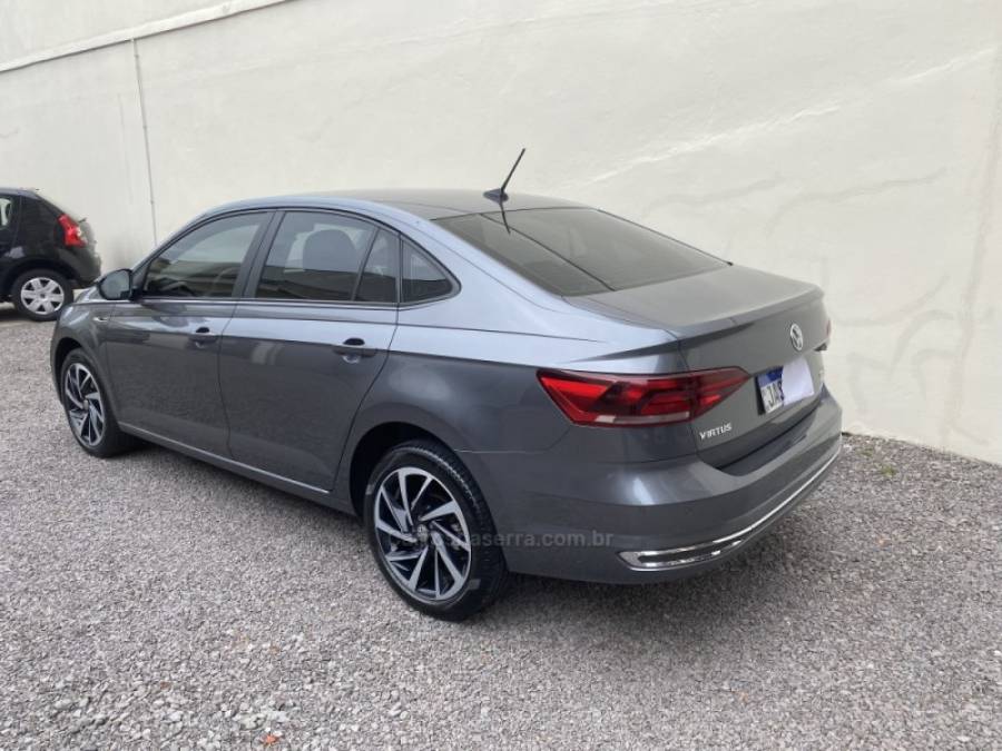 VOLKSWAGEN - VIRTUS - 2021/2022 - Cinza - R$ 96.900,00