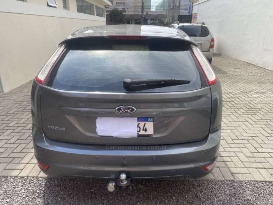 FORD - FOCUS - 2012/2012 - Cinza - R$ 42.900,00