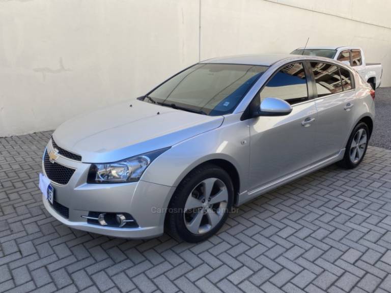 CHEVROLET - CRUZE - 2013/2013 - Prata - R$ 61.900,00