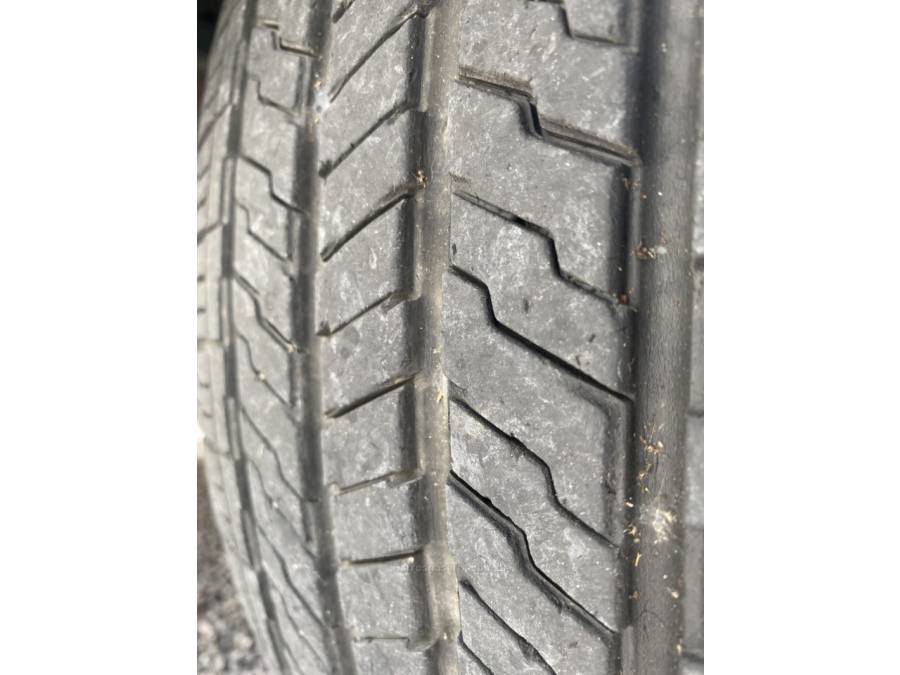 TOYOTA - HILUX - 2014/2014 - Prata - R$ 120.900,00