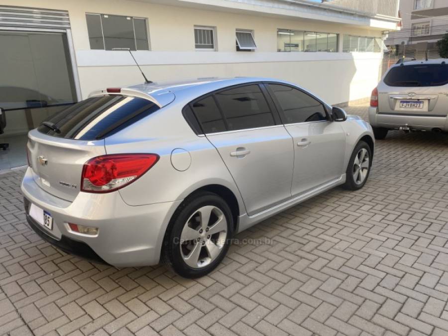 CHEVROLET - CRUZE - 2013/2013 - Prata - R$ 61.900,00
