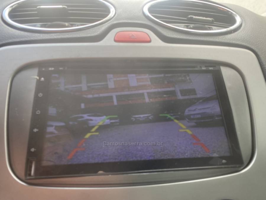 FORD - FOCUS - 2012/2012 - Cinza - R$ 42.900,00