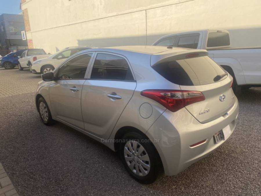 HYUNDAI - HB20 - 2013/2013 - Prata - R$ 44.900,00
