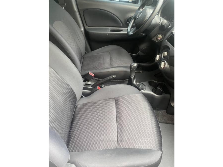 NISSAN - MARCH - 2012/2013 - Branca - R$ 36.900,00