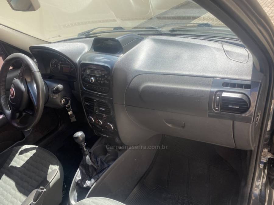 FIAT - PALIO - 2015/2015 - Cinza - R$ 46.900,00