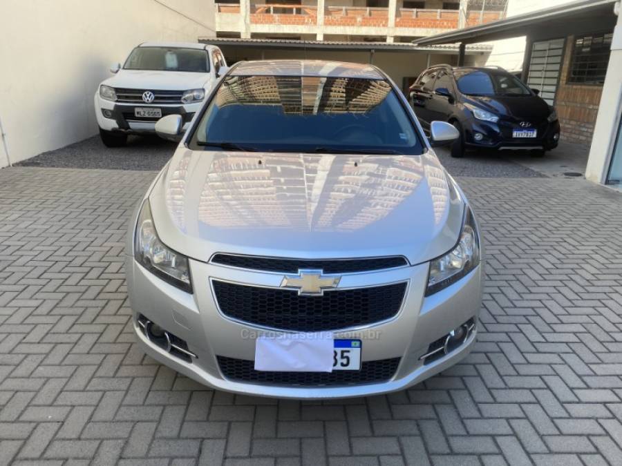 CHEVROLET - CRUZE - 2013/2013 - Prata - R$ 61.900,00