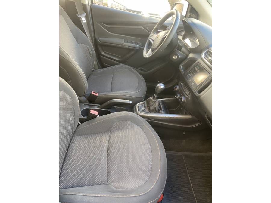 CHEVROLET - ONIX - 2013/2014 - Branca - R$ 51.900,00